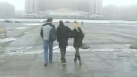 Group of friends decides to get warm by having a threesome