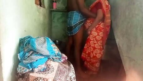 Tamil wife and husband have real sex at home