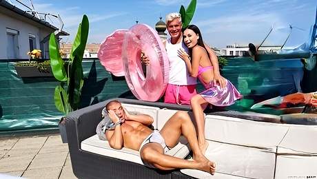 Romantic Milena's side fuck video