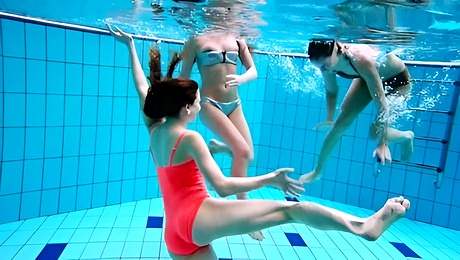 Underwater Show featuring mantrap's underwater scene
