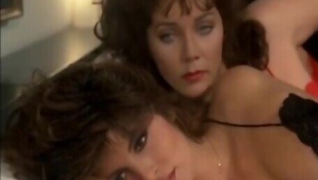 Lynda Carter and Raquel Welch lesbian affair 50fps
