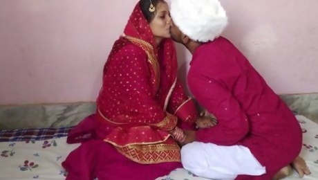 Real Life Newly Married Indian Couple Seductive Hot Sex